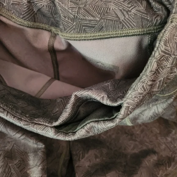 Patagonia Centered Tights Leggings - Size Medium - Like New, Performance Yoga - Picture 9 of 11